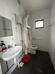 Blk 330 Woodlands Avenue 1 (Woodlands), HDB Executive #447853101